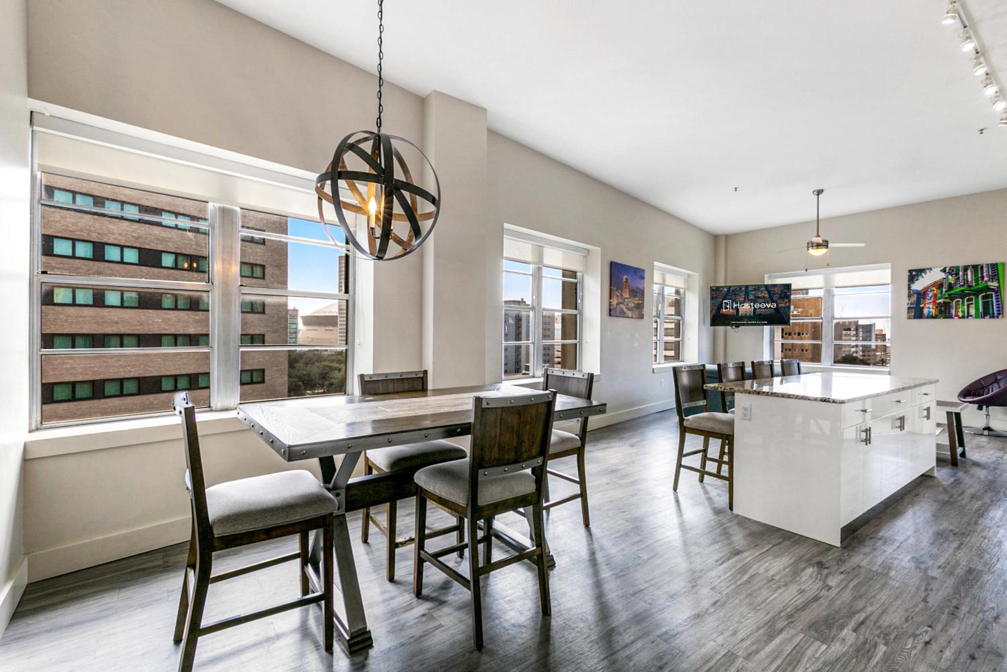 2 Bedroom Elegant In Downtown Nueva Orleans